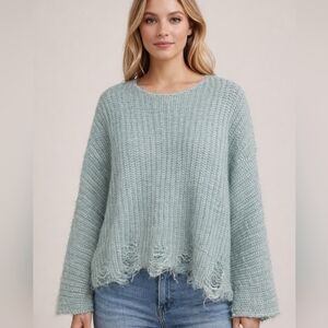 Davi & Dani Seafoam Fuzzy Sequin Knit Distressed Hem Sweater NWT